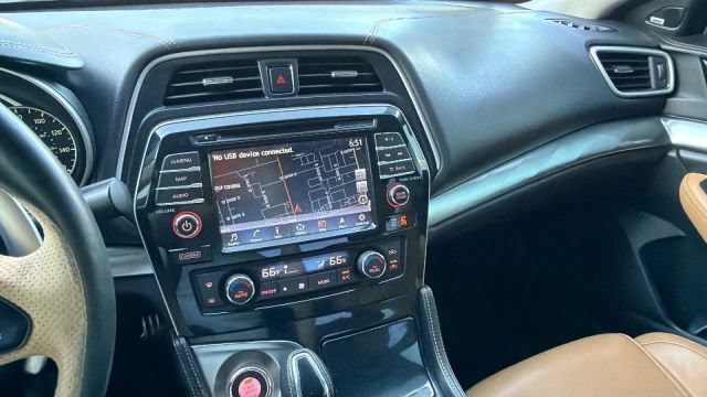 Used 2017 Nissan Maxima SR FWD image 10