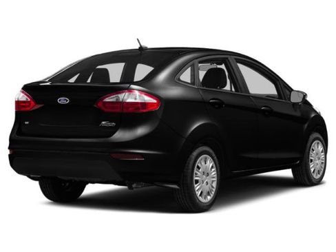 Used 2015 Ford Fiesta SE FWD image 2