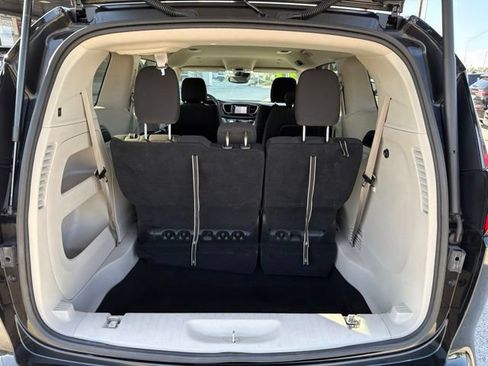 Used 2023 Chrysler Voyager LX FWD image 15