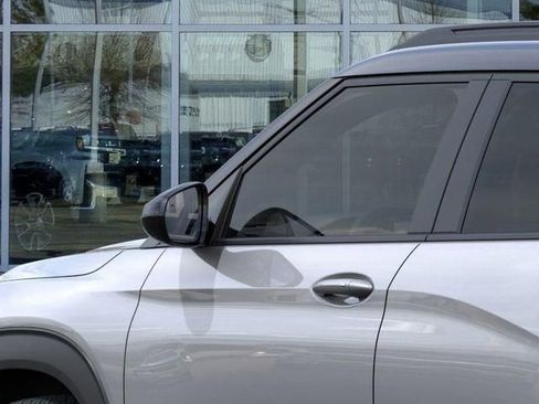 New 2025 Chevrolet TrailBlazer RS w/ Convenience Package image 16