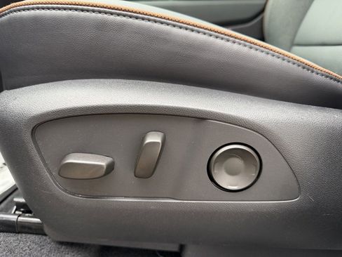 Certified 2024 GMC Acadia AT4 w/ Luxury Package image 21