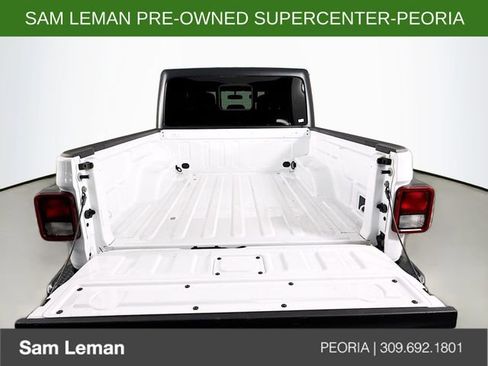 Used 2021 Jeep Gladiator Willys image 26