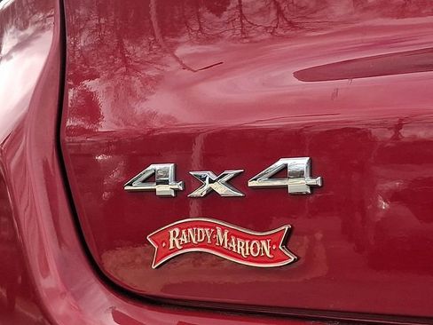 Used 2025 Jeep Compass Limited image 32