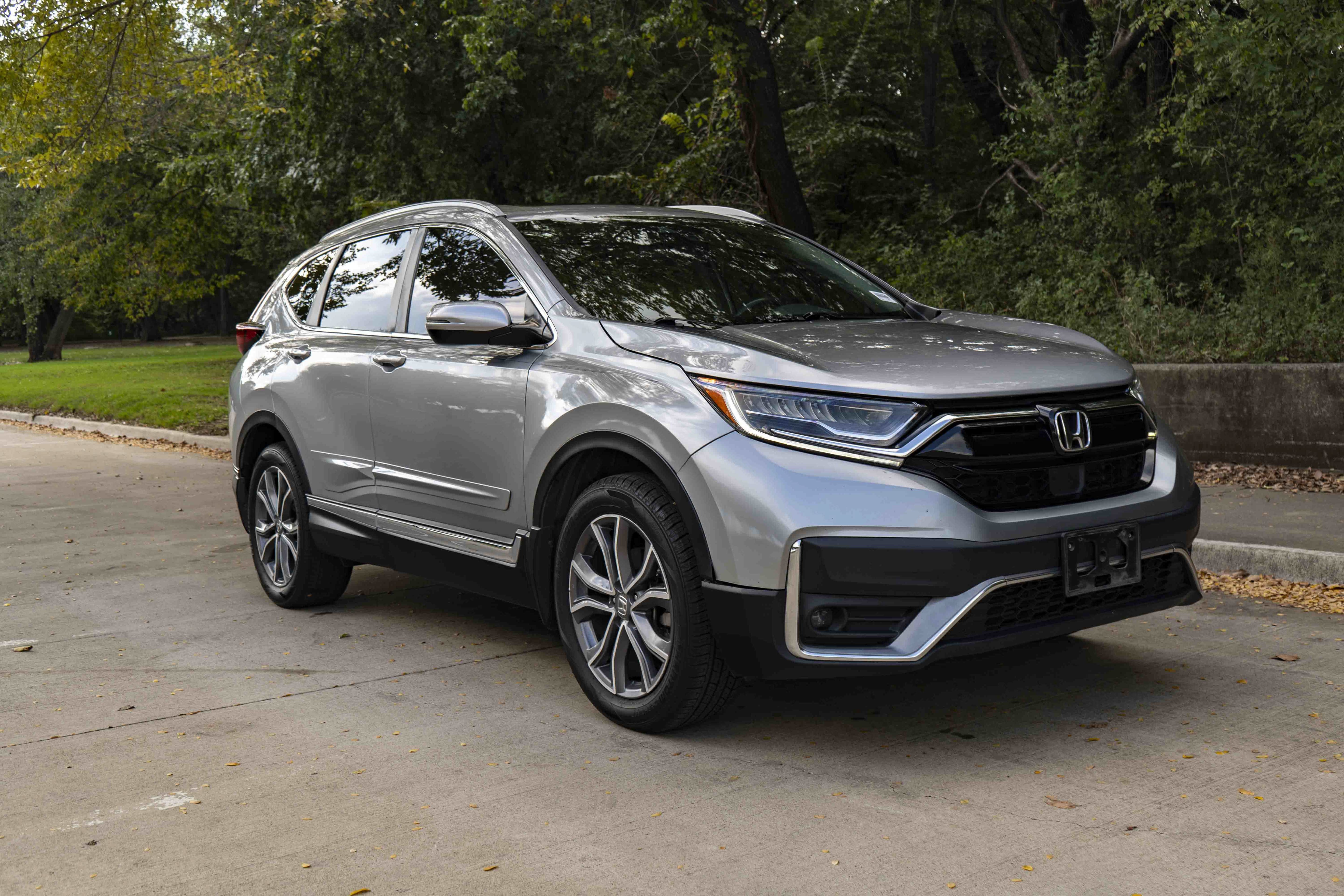 Used 2022 Honda CR-V Touring image 2