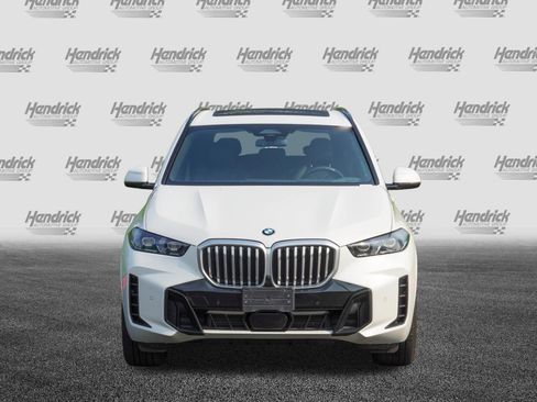 Used 2026 BMW X5 xDrive40i w/ M Sport Package AWD/4WD image 3