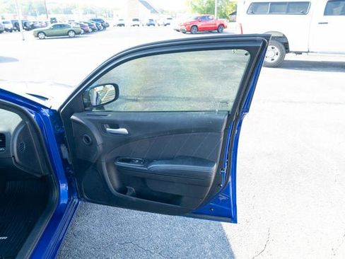 Used 2021 Dodge Charger SXT w/ Blacktop Package image 13