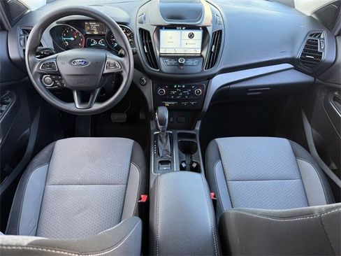Used 2019 Ford Escape SE image 11