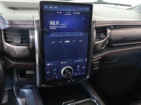 Used 2022 Ford Expedition Max Limited image 5