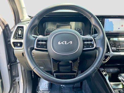 Used 2022 Kia Sorento SX FWD image 11