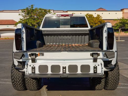 New 2026 GMC Sierra 3500 Denali w/ Denali Reserve Package AWD/4WD image 12