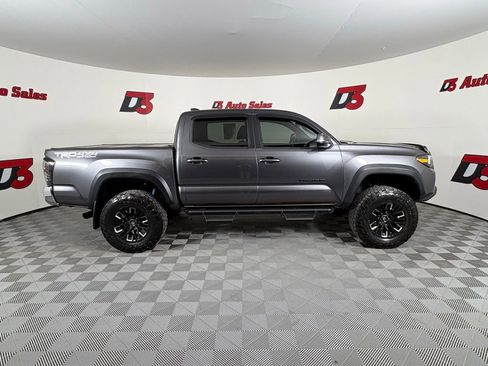 Used 2021 Toyota Tacoma TRD Off-Road AWD/4WD image 8