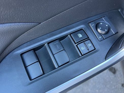 Used 2024 Toyota RAV4 LE image 10