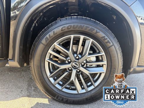 Used 2024 Nissan Rogue S image 10