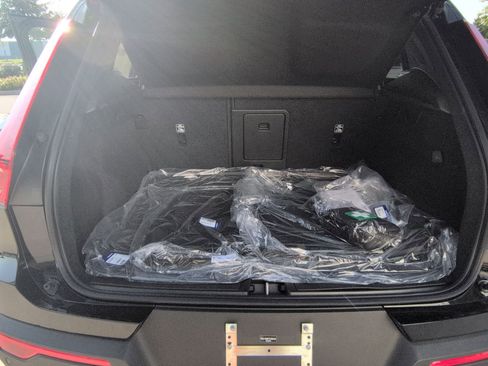 New 2026 Volvo XC40 B5 Ultra w/ Protection Package Premier image 26