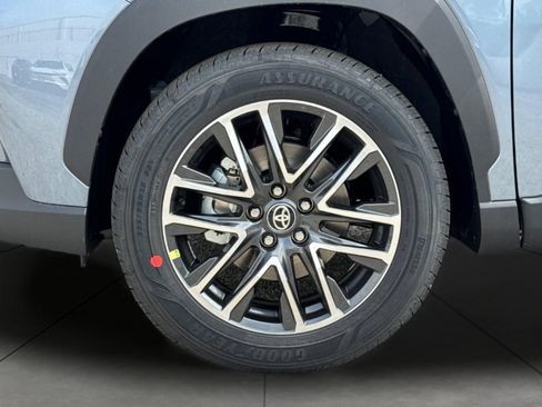 New 2026 Toyota Corolla Cross XLE image 33