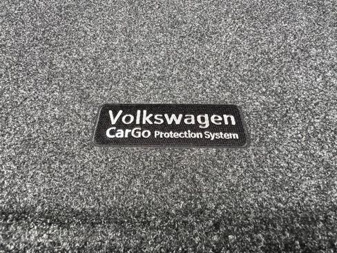 New 2025 Volkswagen Taos SE image 36