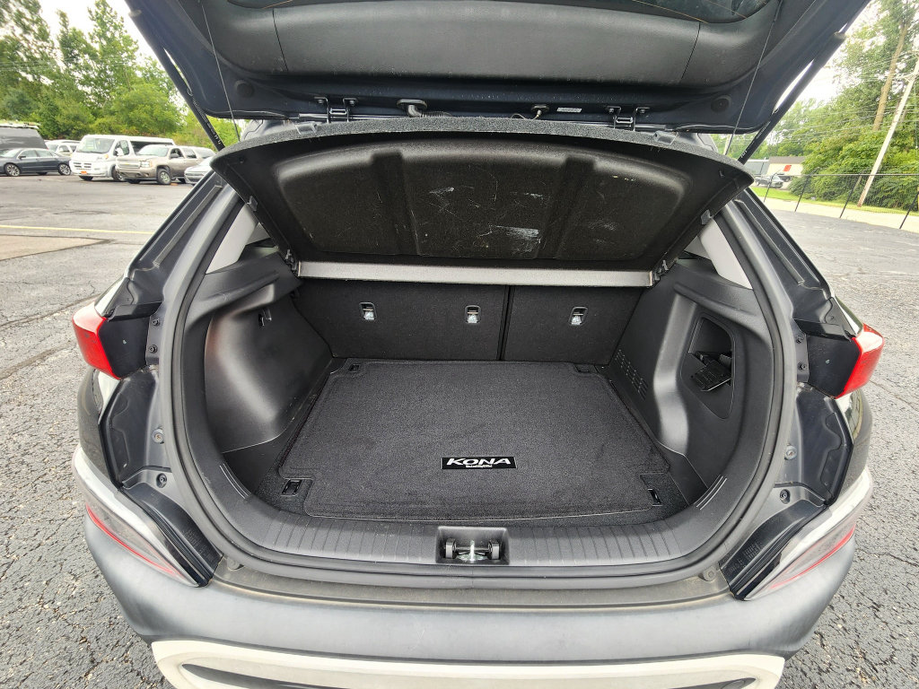Used 2023 Hyundai Kona SEL w/ Cargo Package FWD image 14