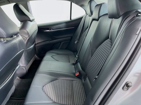 Used 2022 Toyota Camry SE FWD image 27