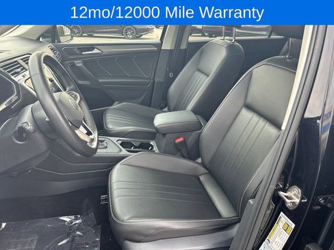 Used 2022 Volkswagen Tiguan SE FWD image 17