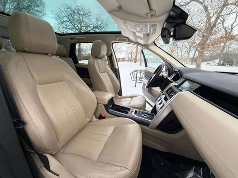 Used 2018 Land Rover Discovery Sport HSE image 10