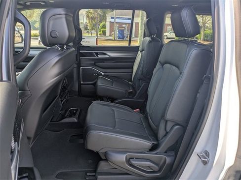 New 2025 Jeep Wagoneer Series II w/ Premium Group I image 14