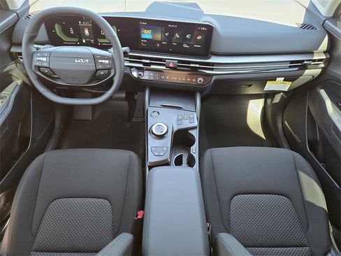 New 2026 Kia Sportage S image 28