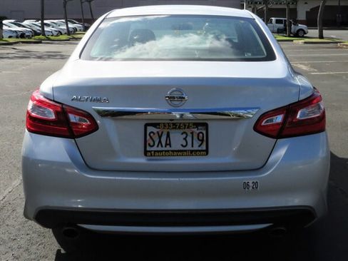Used 2016 Nissan Altima 2.5 S w/ Power Driver Seat Package FWD image 5