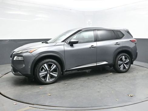 Used 2022 Nissan Rogue SL w/ SL Premium Package image 3