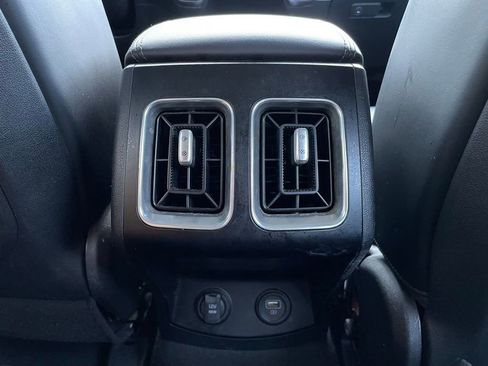 Used 2022 Kia Sorento S image 29