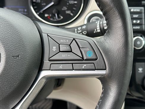 Certified 2019 Nissan Rogue Sport SL w/ Premium Package image 25