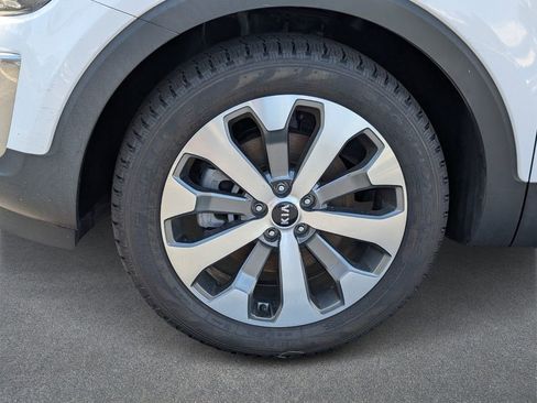 Used 2021 Kia Telluride S image 7