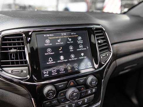 Used 2021 Jeep Grand Cherokee Laredo X AWD/4WD image 27