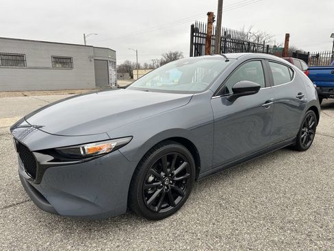 Used 2023 MAZDA MAZDA3 s image 3