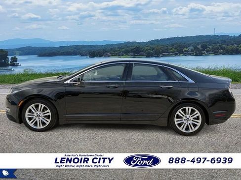 Used 2016 Lincoln MKZ image 6