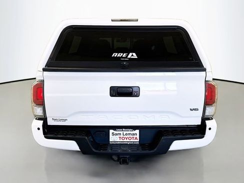 Used 2022 Toyota Tacoma TRD Off-Road image 6