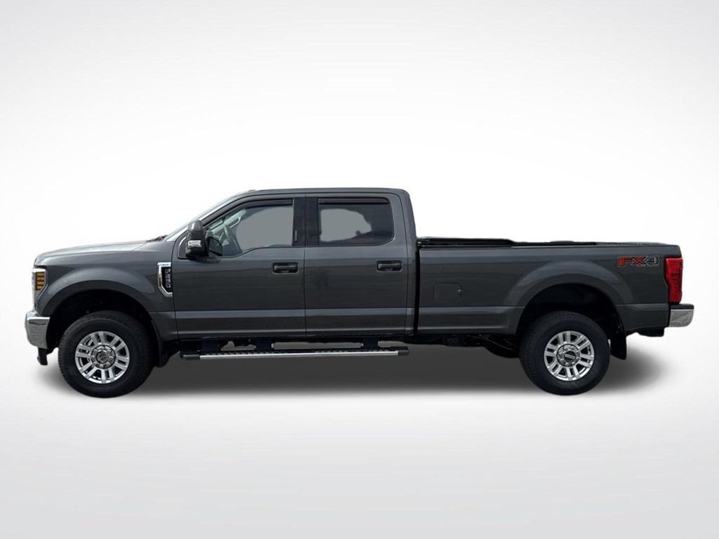 Used 2019 Ford F250 XLT w/ FX4 Off-Road Package AWD/4WD image 3