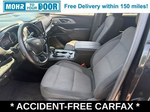 Used 2022 Chevrolet Traverse LT FWD image 17