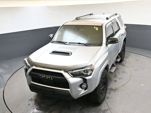 Used 2021 Toyota 4Runner Venture w/ Moonroof Package image 36