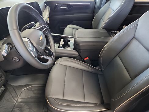New 2026 Chevrolet Suburban Premier AWD/4WD image 7