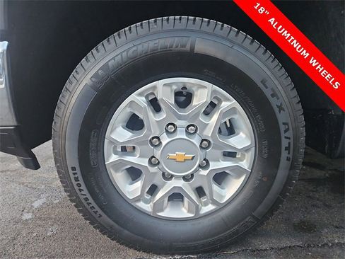 Used 2025 Chevrolet Silverado 2500 LT w/ All Star Edition image 32