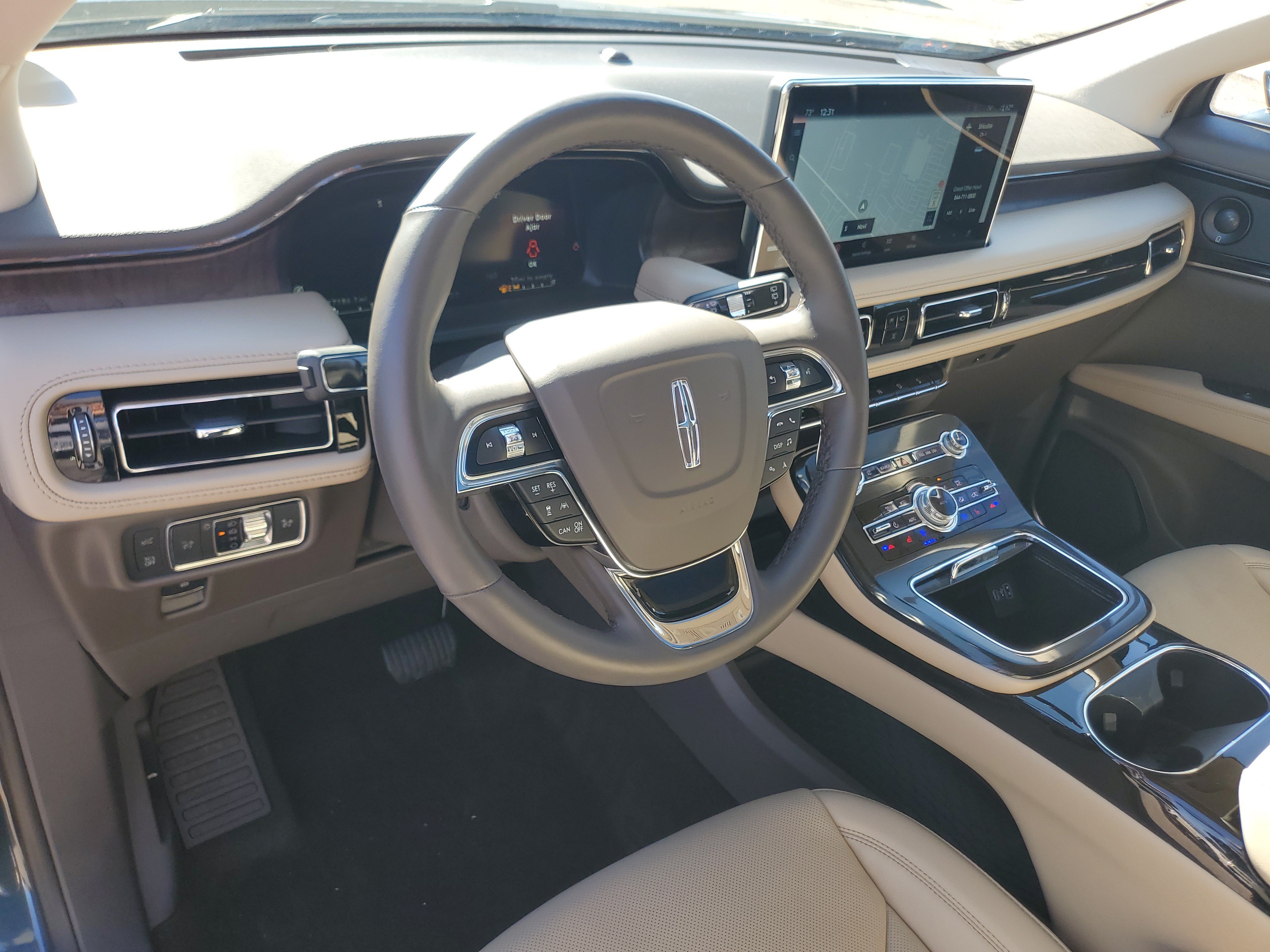 Used 2022 Lincoln Nautilus Reserve w/ Equipment Group 201A AWD/4WD image 13