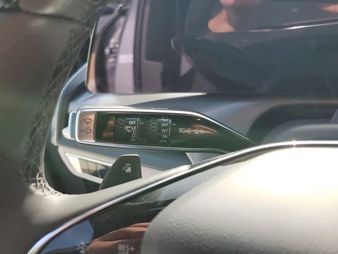 New 2026 Cadillac Vistiq Luxury AWD/4WD image 37