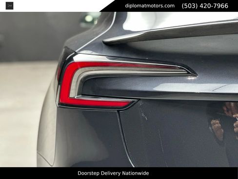 Used 2025 Tesla Model 3 Performance image 15