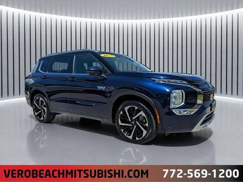 Used 2024 Mitsubishi Outlander SEL AWD/4WD image 1