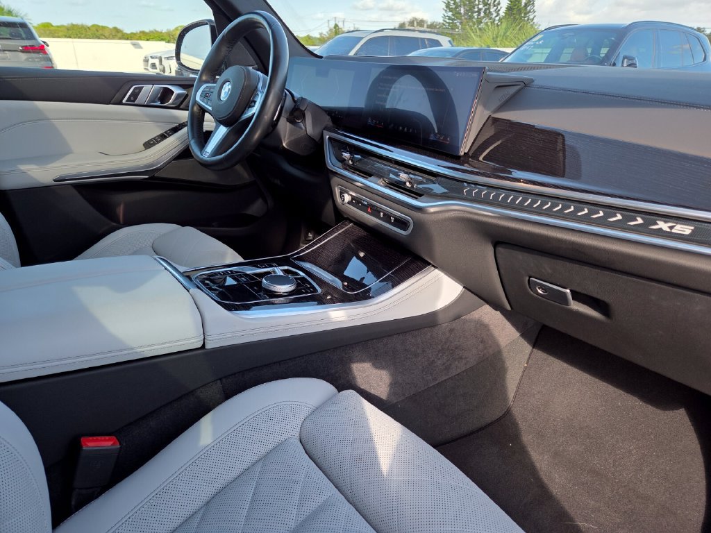 Certified 2026 BMW X5 sDrive40i w/ M Sport Package RWD image 26