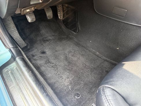 Used 2001 MAZDA MX-5 Miata RWD image 24