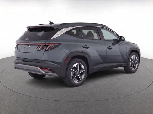 Used 2026 Hyundai Tucson SEL Plus AWD/4WD image 4