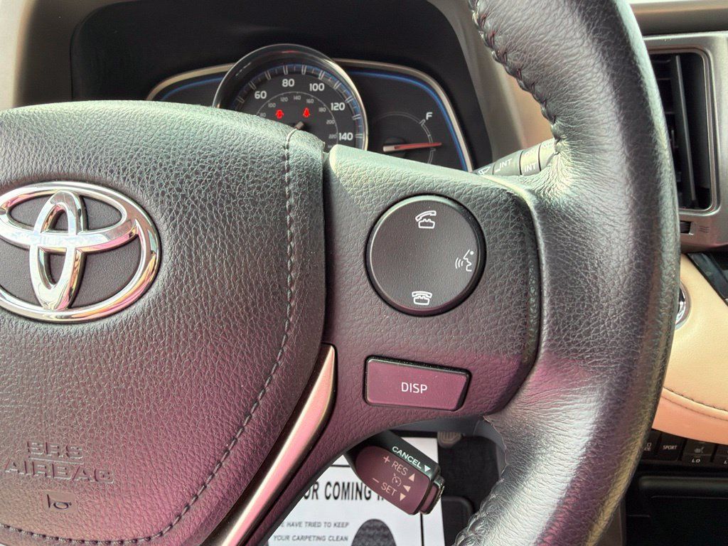 Used 2014 Toyota RAV4 Limited w/ Technology Package AWD/4WD image 30