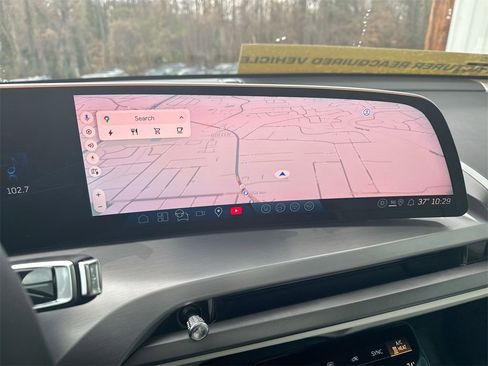 Used 2026 Cadillac Vistiq Sport image 26