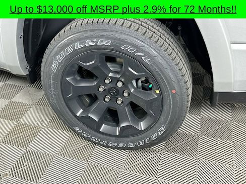 New 2026 RAM 1500 4x4 Crew Cab image 36